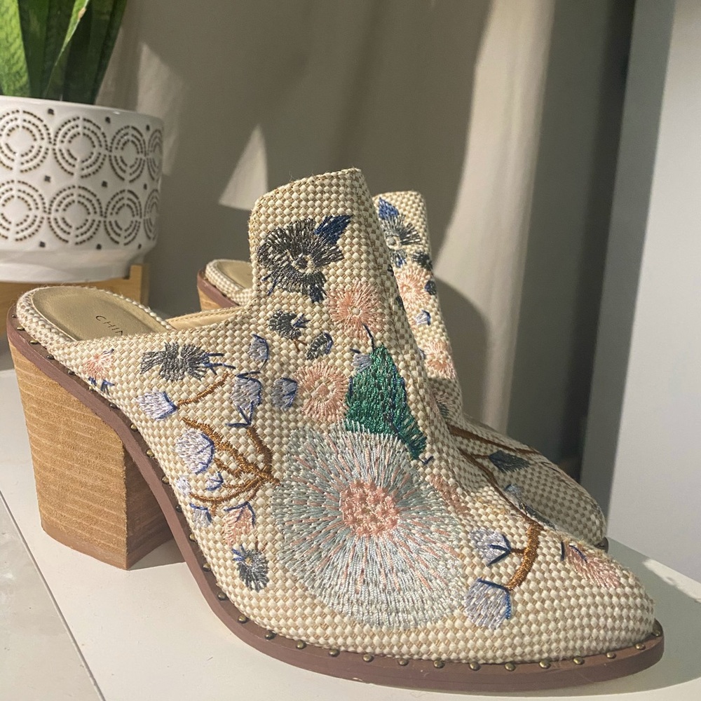 Chinese Laundry Closed Toe Heel Booties Floral